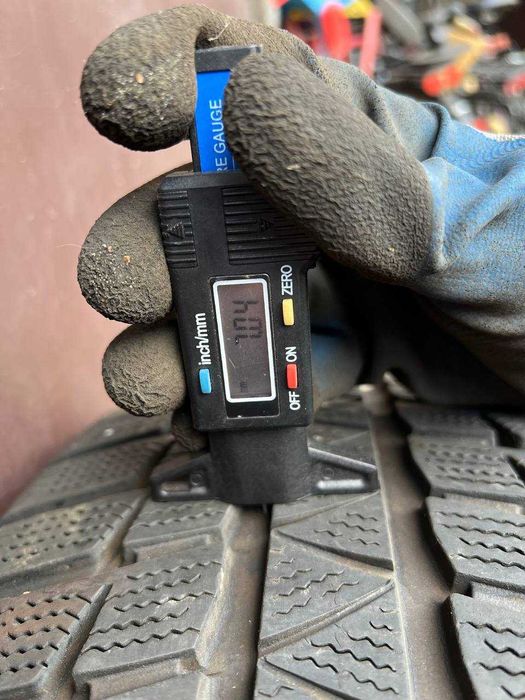 Шини зимові Sumitomo 2шт R17 225/45