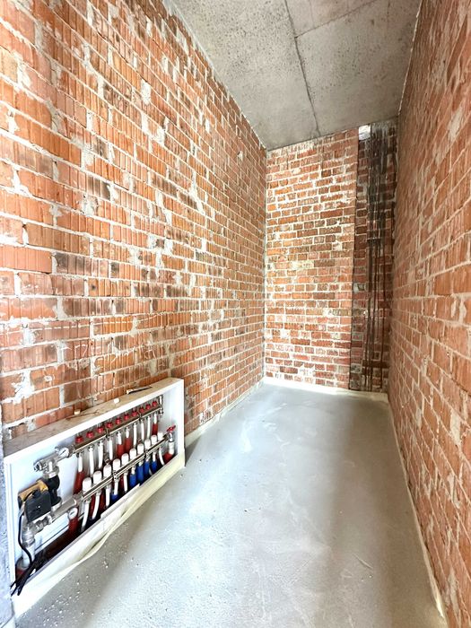 Продаж котеджів з сонячними панелями у смт.Брюховичі.