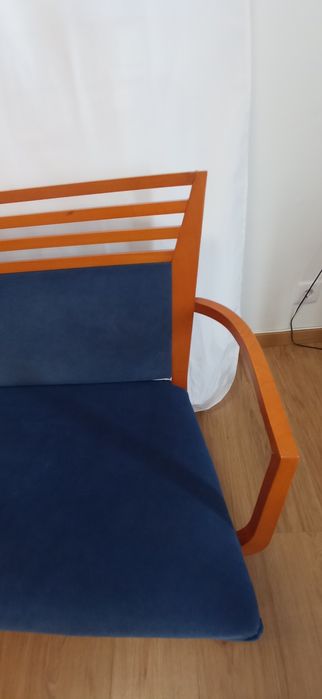 Canape, cadeirão madeira maciça e veludo azul