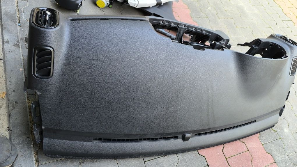 Deska rozdzielcza, kokpit Kia Picanto III, poduszka powietrzna, pasy