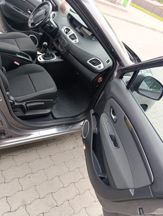 Renault megane scenic