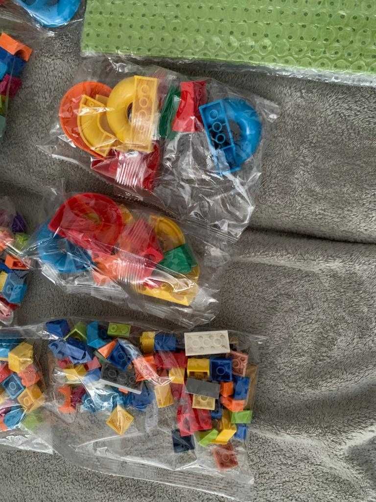 Lego 514 peças com rapas e bolas tampo 25.5x25.5 NOVO SELADO