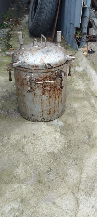 Антаклав б/у.на 12 л.б.1.500грн.