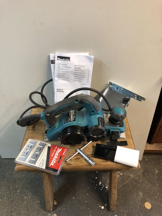 Strug do drewna makita kpo 810C