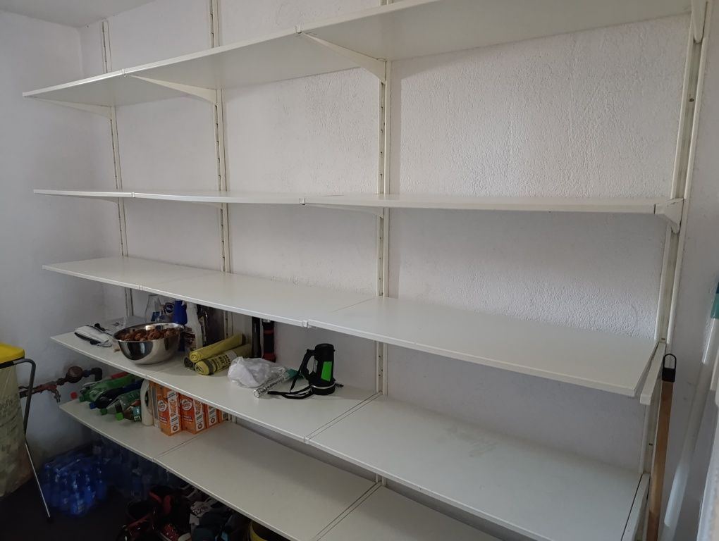 Regały ścienne Ikea /zestaw do spiżarni lub piwnicy