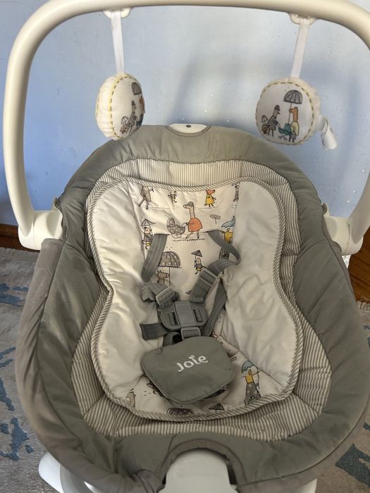 Крісло гойдалка Joie