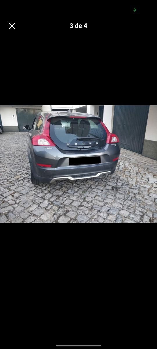 Volvo C30 2010 .