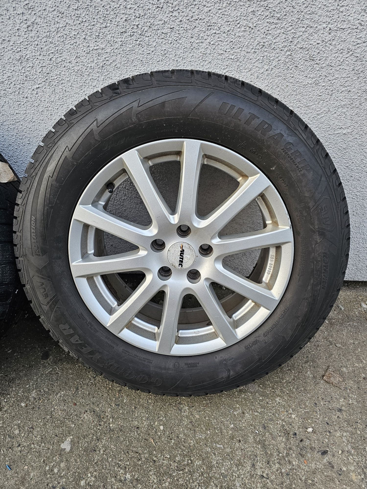 Felgi Koła 17 Alutec Ford Kuga S-Max