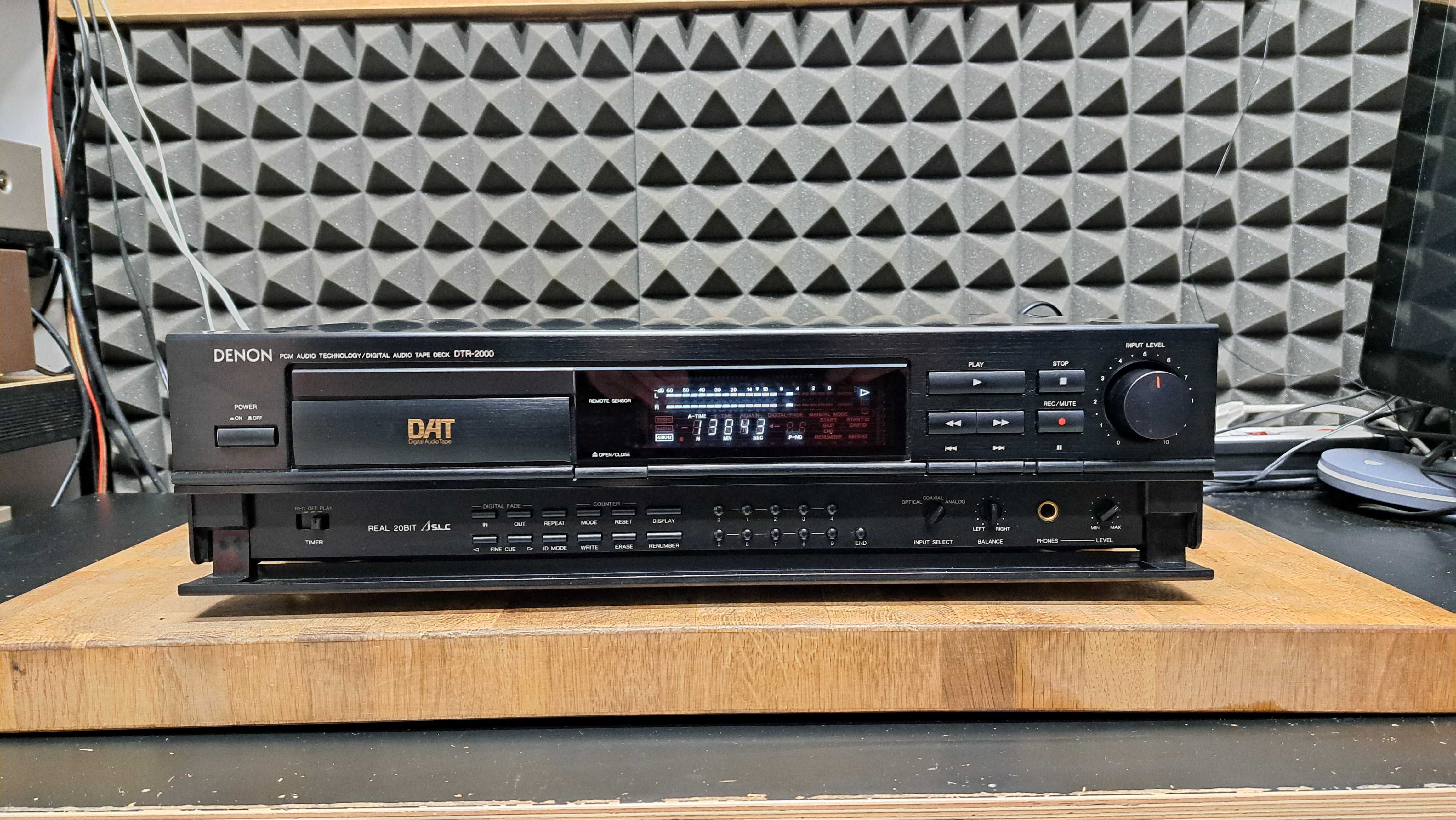 Deck DAT Denon DTR-2000