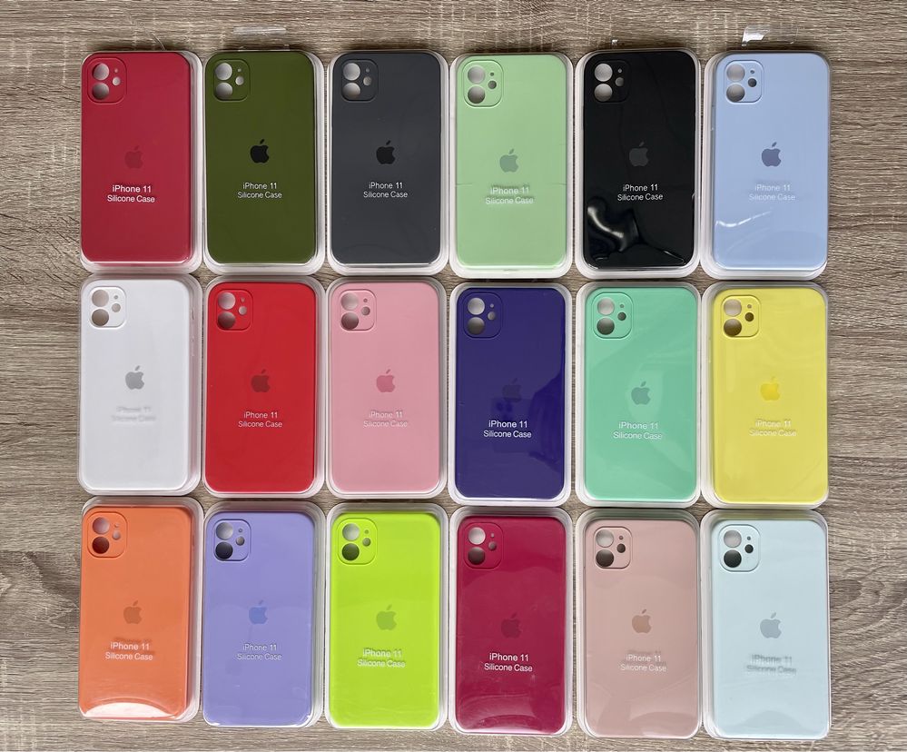 Чехол Silicone Case iPhone 11  квадратными бортами закрытый низ камера