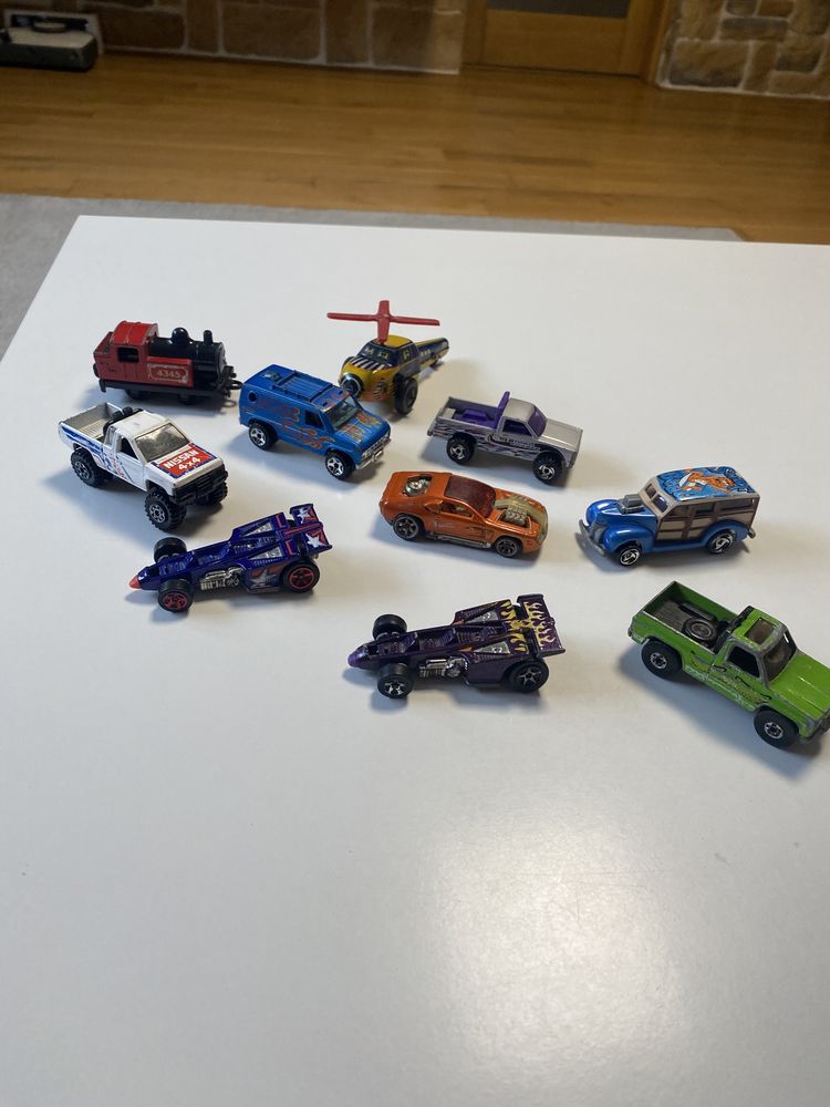 Hot Wheels машинки