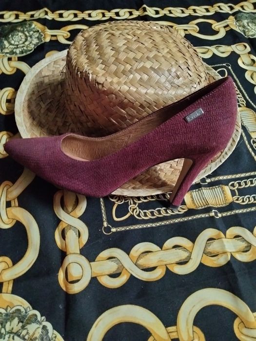 Vende-se sapatos de mulher n37