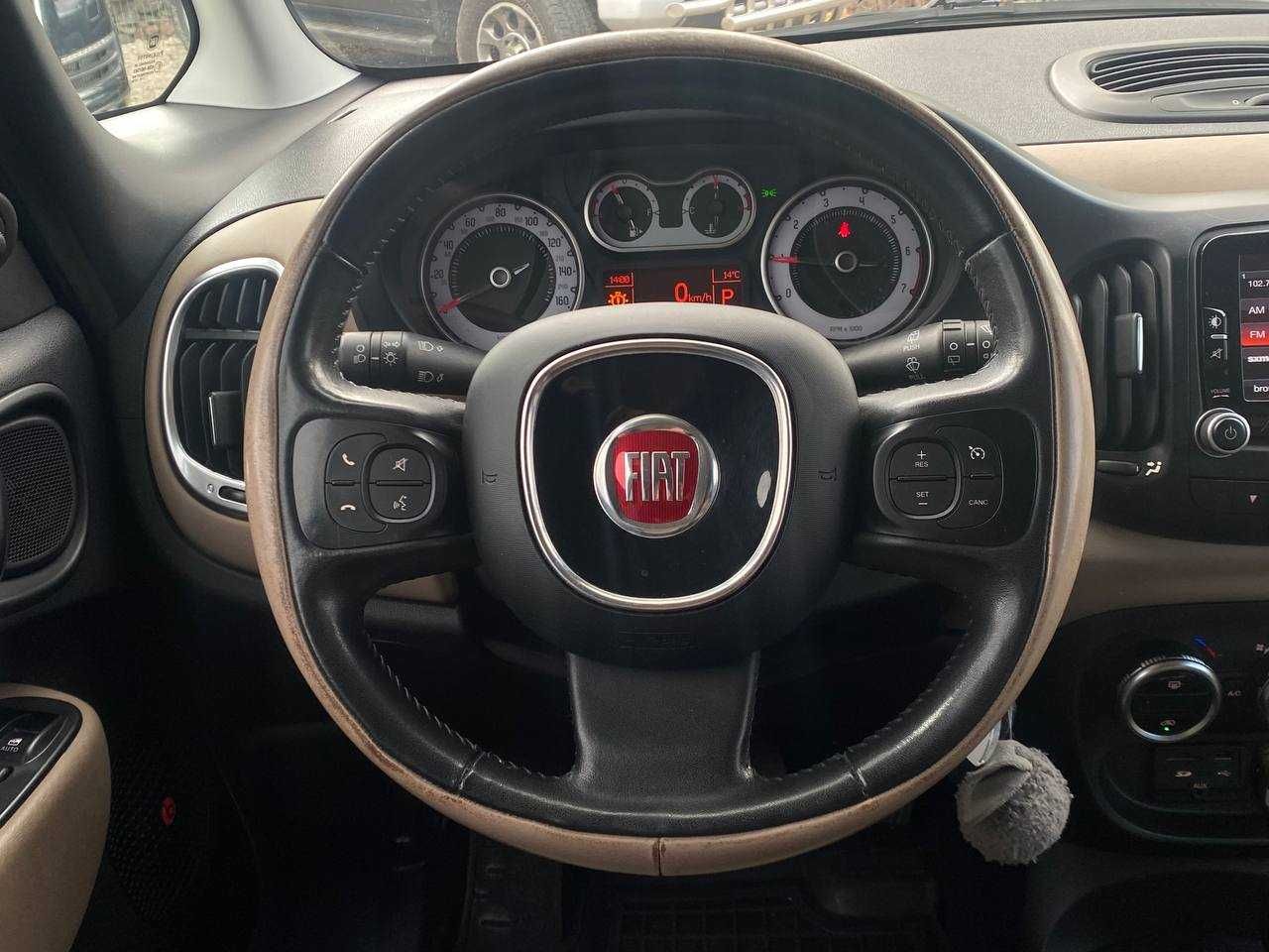 Авто Fiat 500L 2013