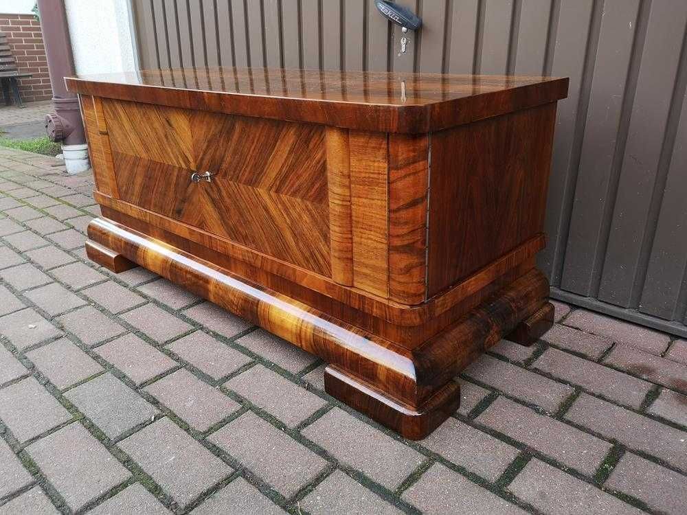 Komoda ART-DECO Orzech Niska Stara Antyk Politura Po Renowacji Okazja.