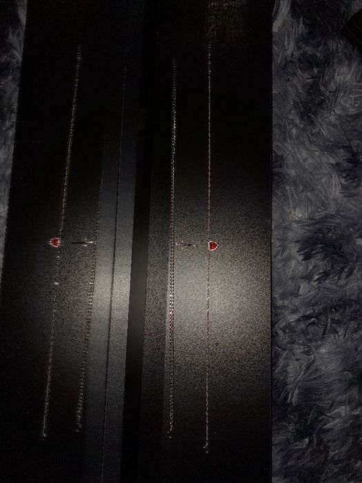 Парні кулони в подарунковій коробочці серце з мечем