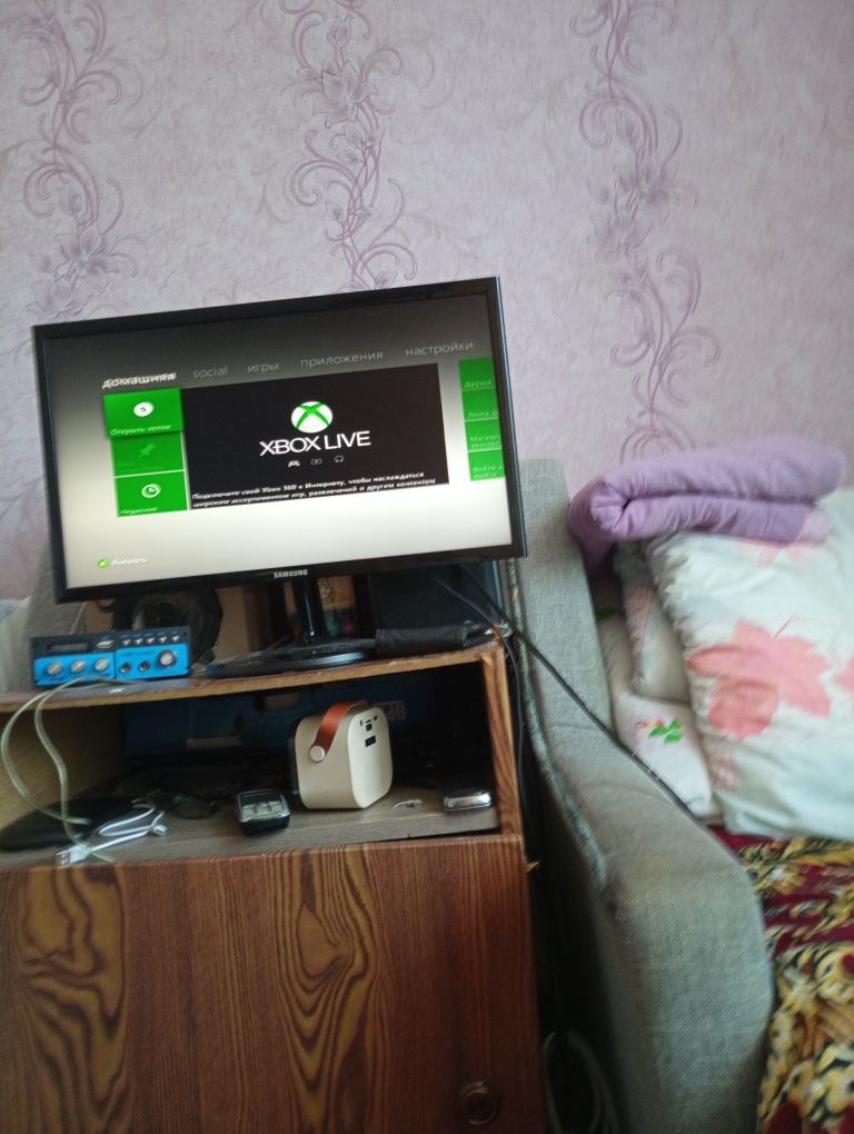 Продам xbox 360 s в гарному стані