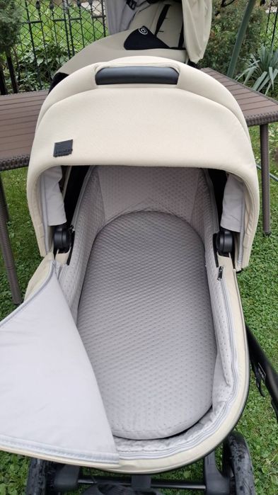 Продається дитяча коляска