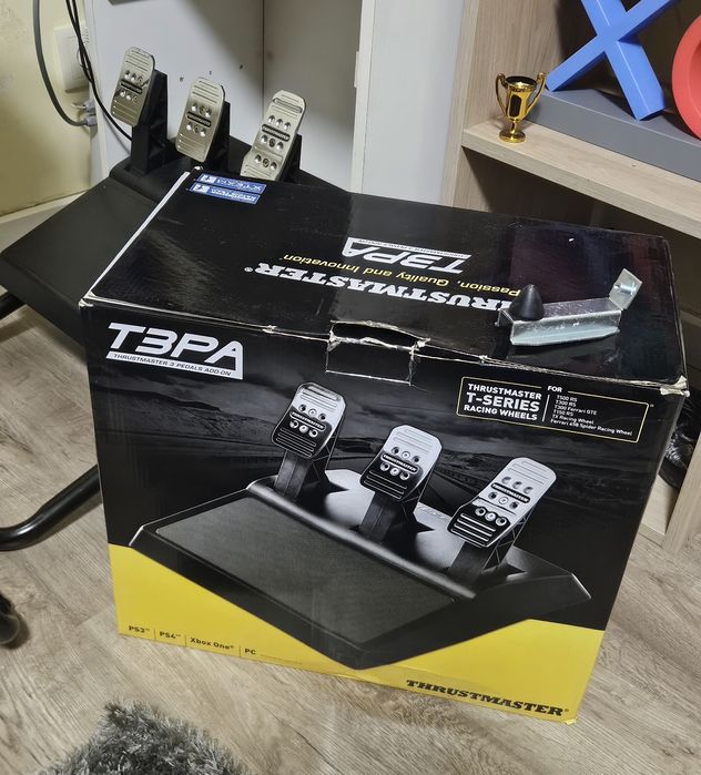 Pedais Thrustmaster T3PA