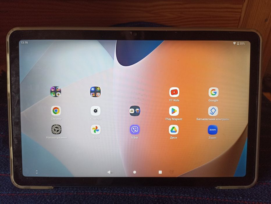 Планшет Teclast T40S 8+8/128 в відмінному стані.
