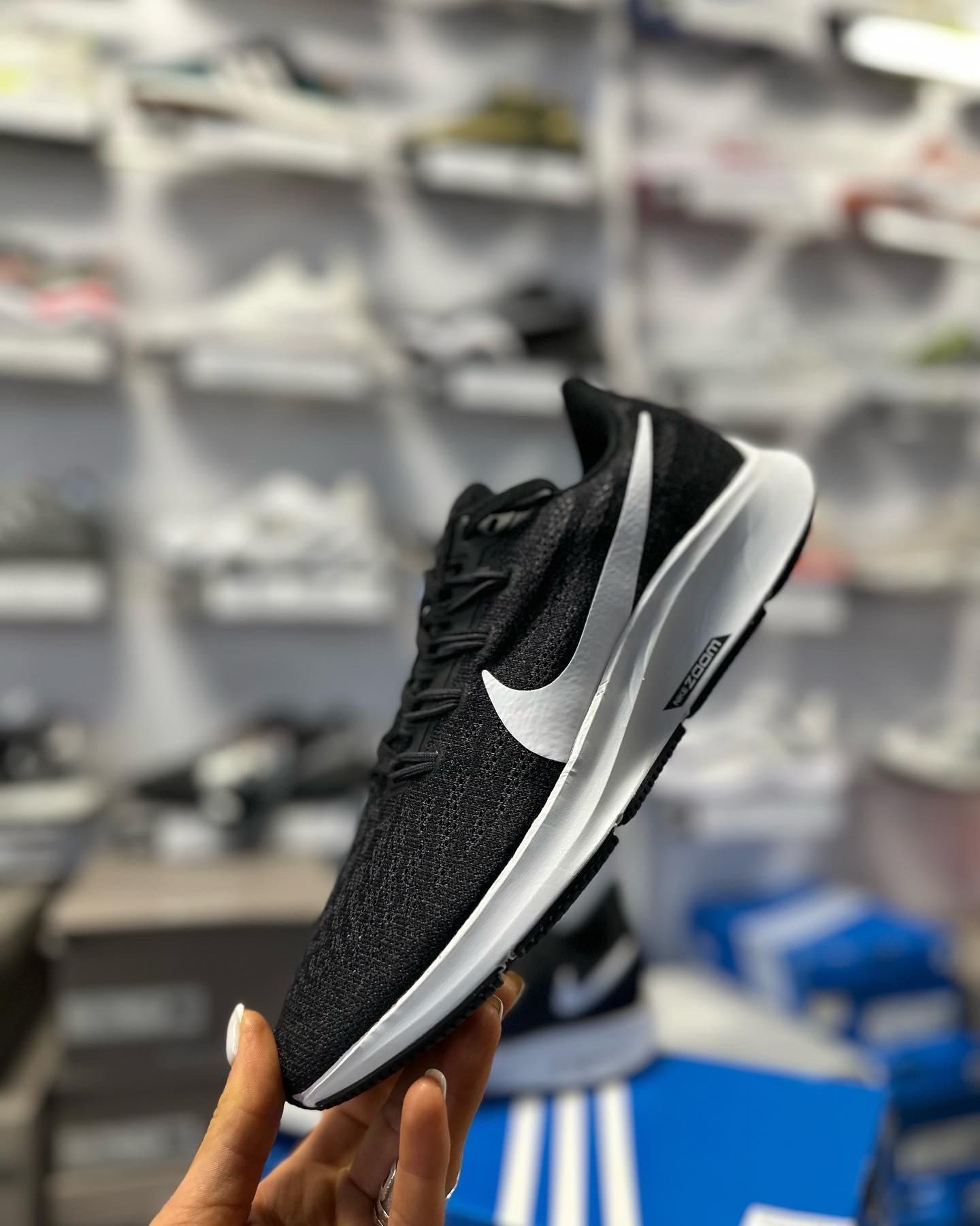 Жіночі оригінальні бігові кросівки Nike Air Zoom Pegasus 36 AQ2210 004