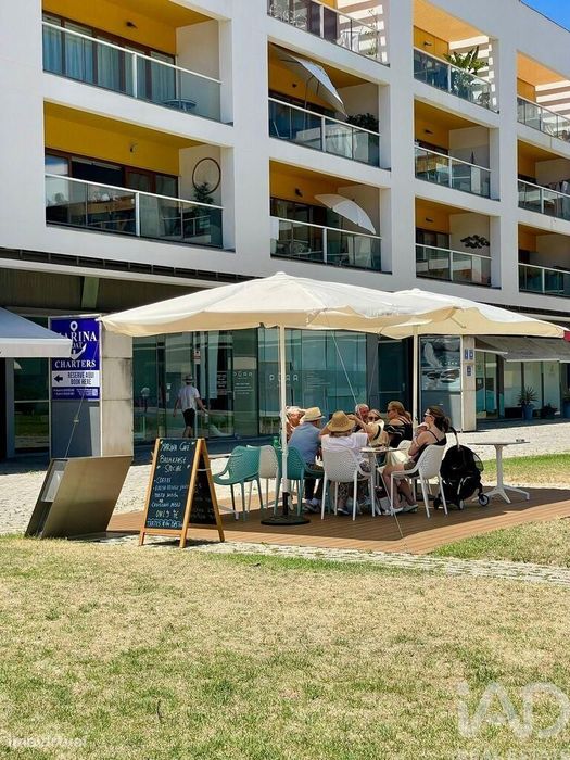 Loja / Estabelecimento Comercial em São Gonçalo De Lagos de 90,00 m2