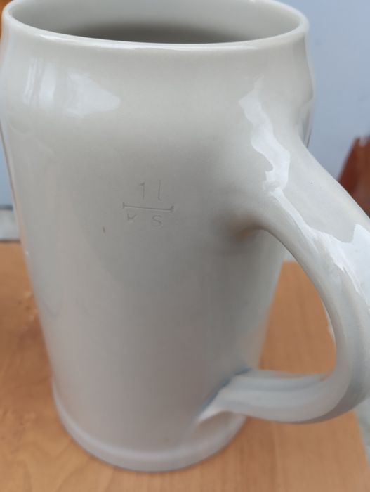 Бокалы пивные керамические и стеклянные