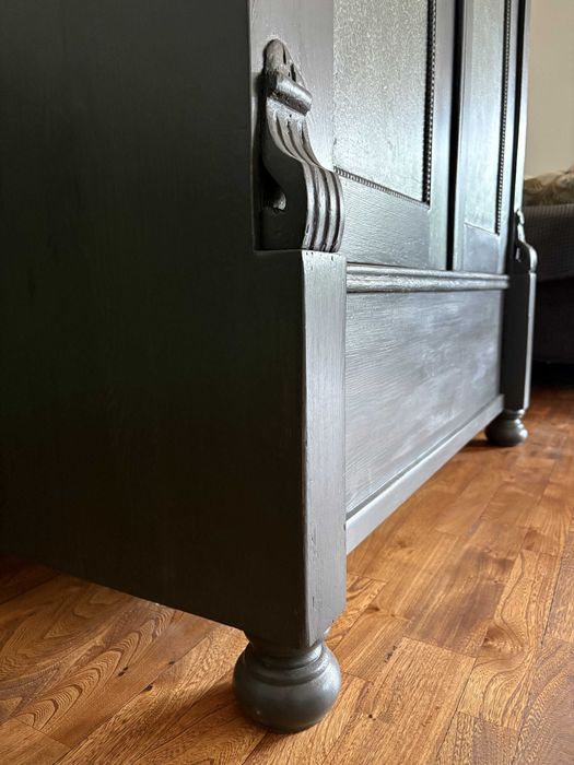 Unikatowa szafa antyczna po stylizacji. Grafit z zielenią. Loft/Boho