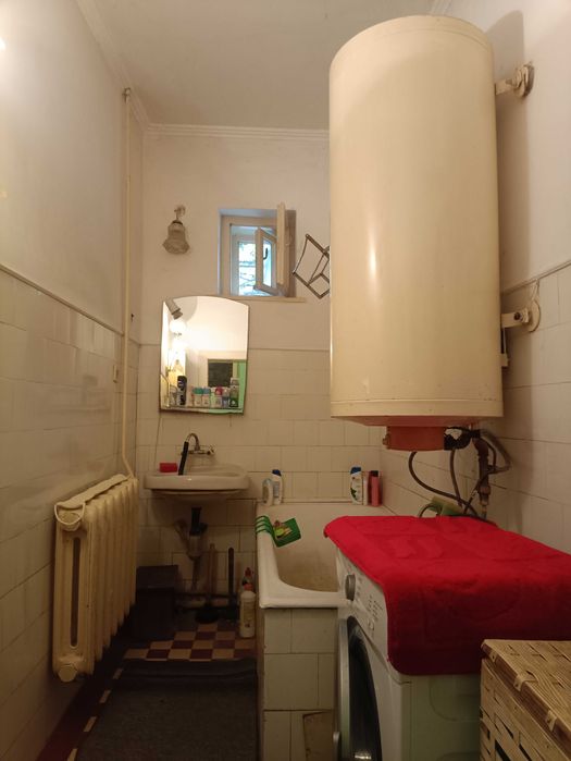 ПРОДАЖ 4-х кімнатного будинку 136 кв.м у хорошому районі,велика ділянк