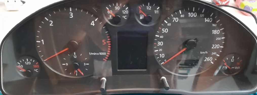 Quadrante Audi A4 B5 1.9 Tdi ( com display novo)