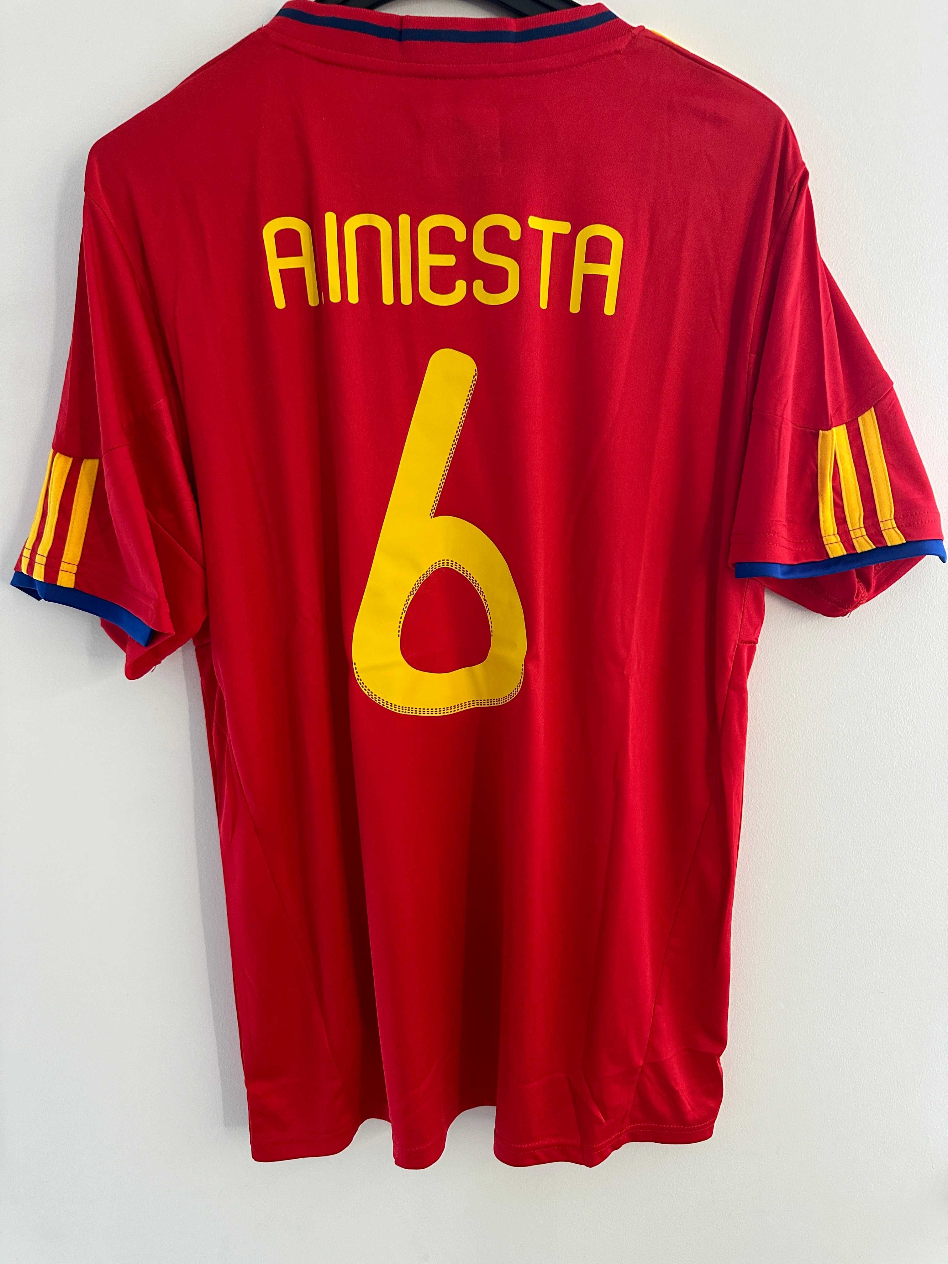 Koszulka Piłkarska Hiszpania 2010 Home #6 Iniesta r.L