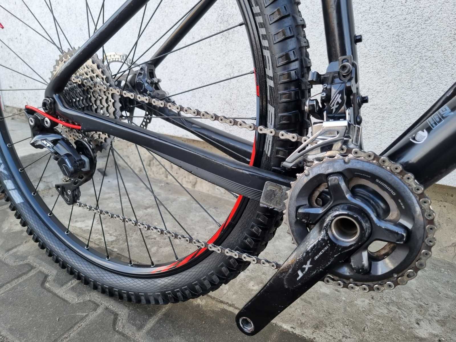 Велосипед Focus 29 кол Karbon Fox Shimano Deore Xt
