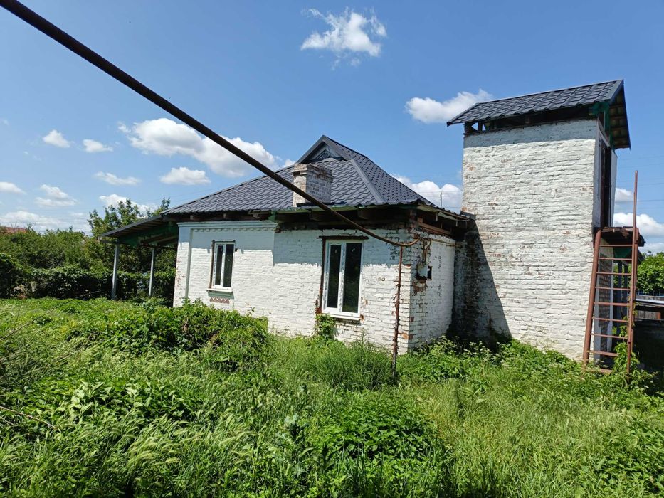 2 Будинка, за ціною Одного! Тихий центр.