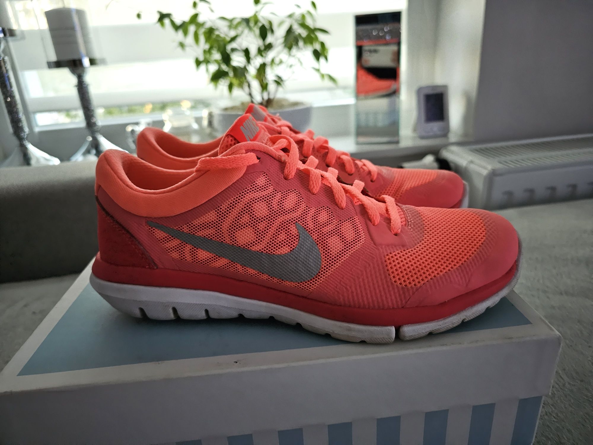 Buty Nike Flex rozmiar 38.5