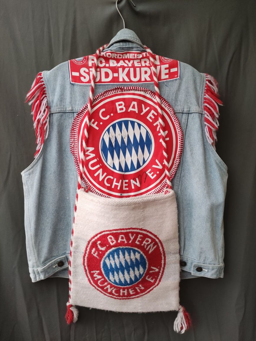 Жилетка болельщика F.C Bayern 1988 года.