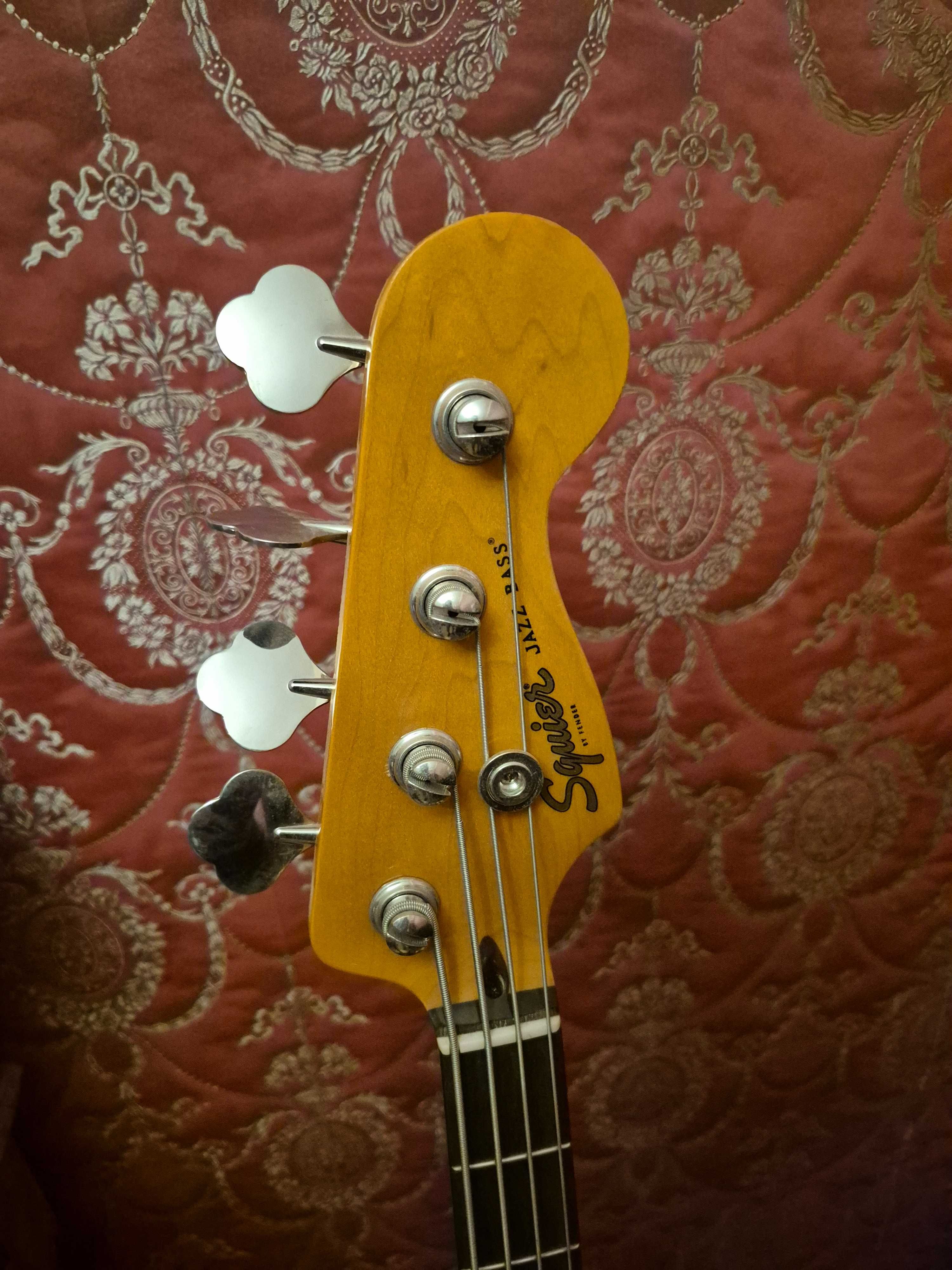 Gitara basowa Fender Squier Classic Vibe 60s Jazz Bass + pasek