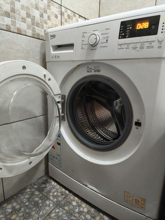 Продам автоматичну пральну машину Beko! ДАМАНСЬКИЙ! Терміново до 23.10
