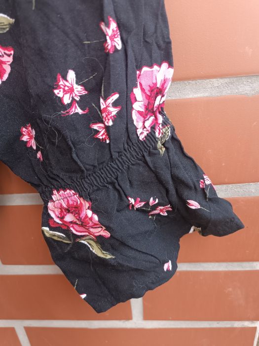 Bluzka koszulka w kwiaty damska