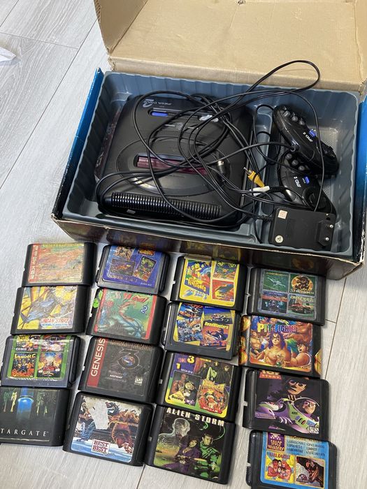 Приставка Sega mega drive 2 + 16 катриджів