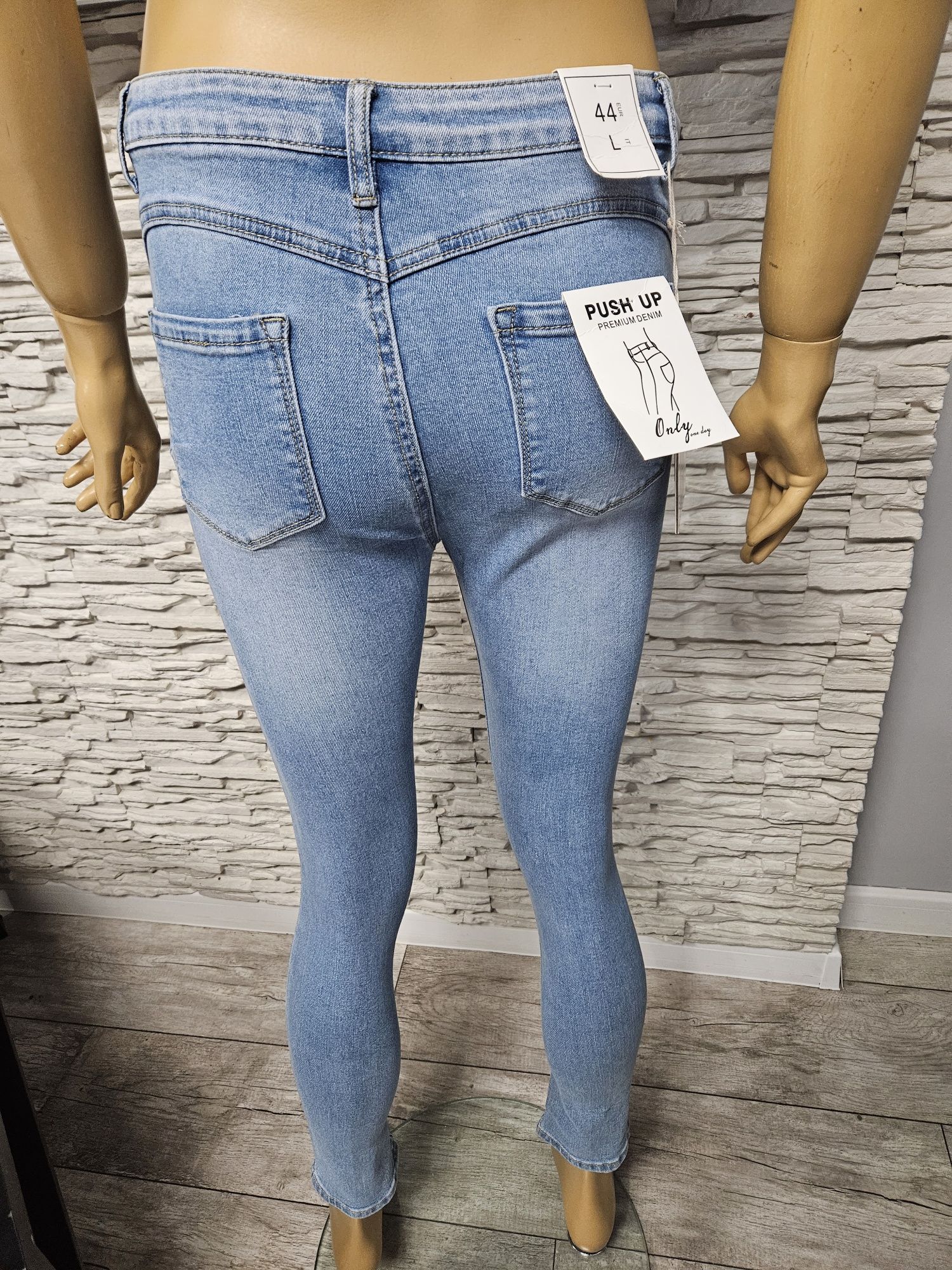 Nowe spodnie jeansowe z serduszkami rozm XL HIT push up skinny