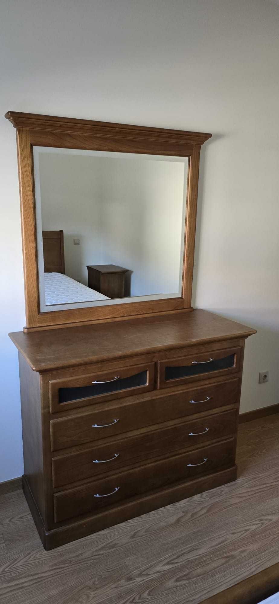 Mobília de quarto COMO NOVA