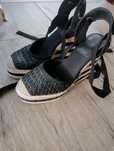 Buty damskie na obcasie 36