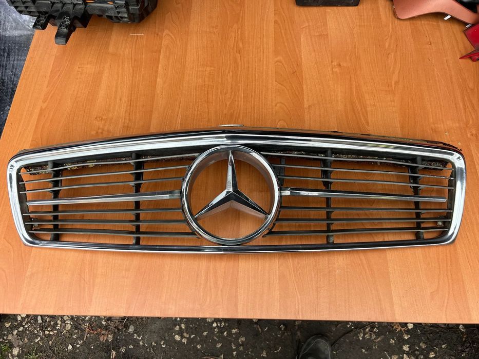 GRILL ATRAPA CHŁODNICY  MERCEDES SLC W107 C107 R107
