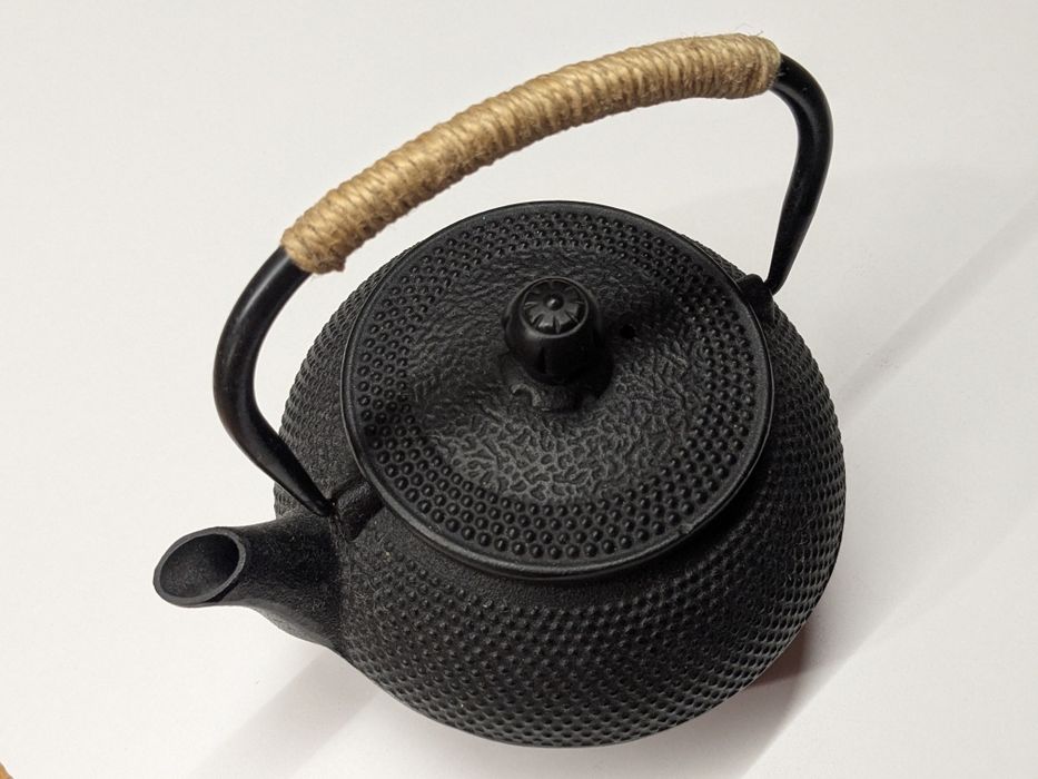 Zaparzacz do herbaty żeliwny