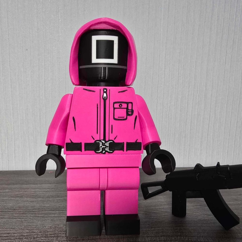 Figurak Strażnik Squid Game Kwadrat Lego XL
