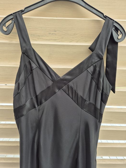 Satynowa sukienka Mexx 40 na ramiączka wieczorowa głęboka czerń