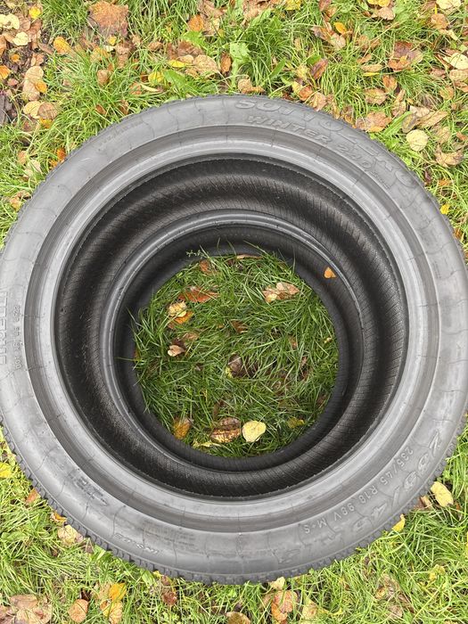 Opony zimowe 235/45/18 Pirelli
