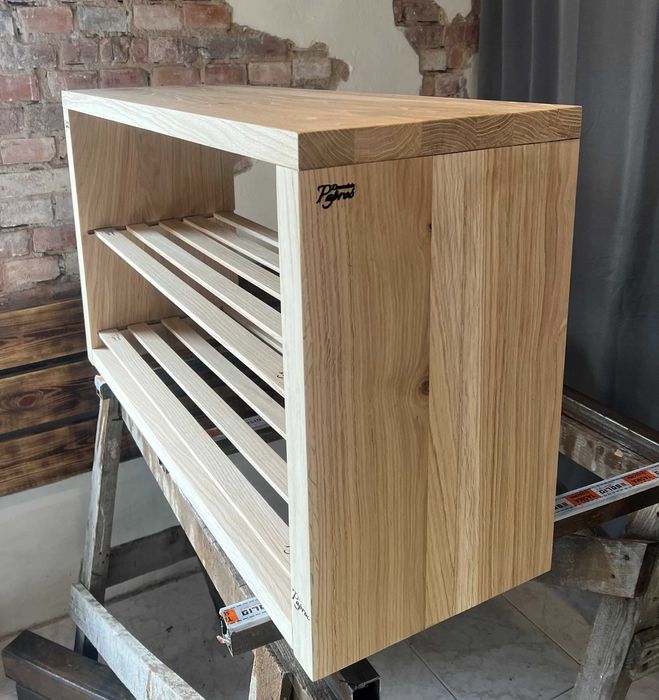 Szafka na buty z siedziskiem