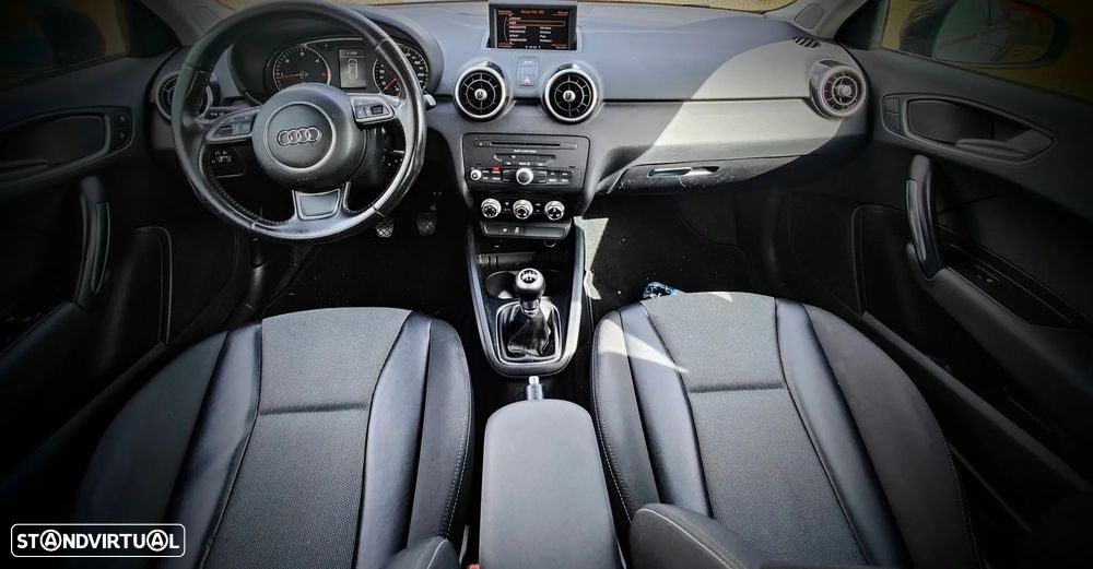 Audi A1 SportBack em bom estado