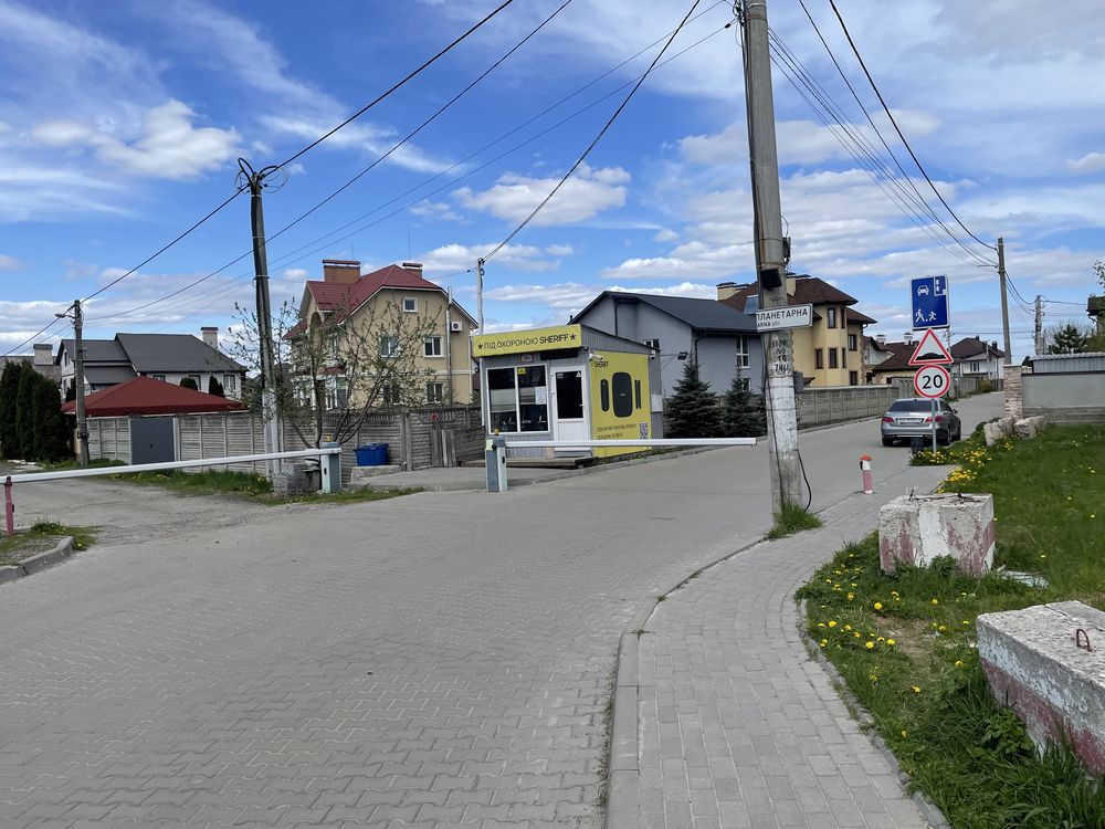 Продам земельну ділянку в закритрму містечку в Жулянах,Солом‘янський р