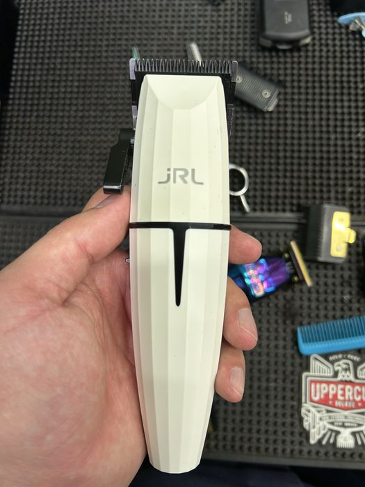 Продам JRL Onyx white